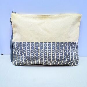 Authentic Manaola gray/blue hue canvas clutch just beautiful